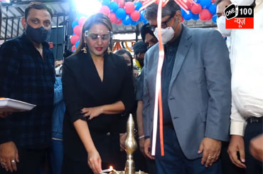 Huma Qureshi inaugurates Darwin Platform Groups's first store DP Retail